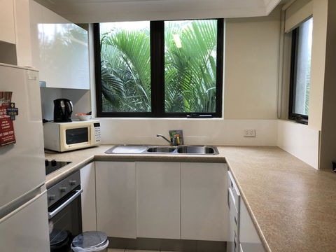 Alexander Holiday Apartments - Tourism Gold Coast 3
