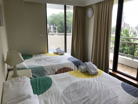 Alexander Holiday Apartments - Tourism Gold Coast 1