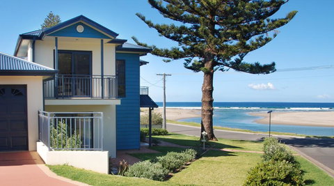 Allure - On Seven Mile Beach Gerroa - Tourism Gold Coast 0