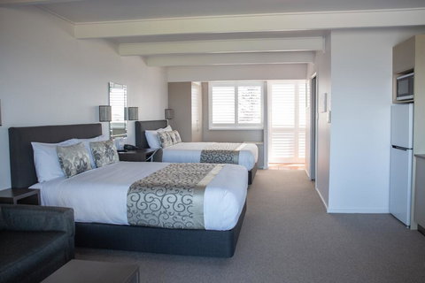 Amooran Oceanside Apartments And Motel - Gold Coast 3