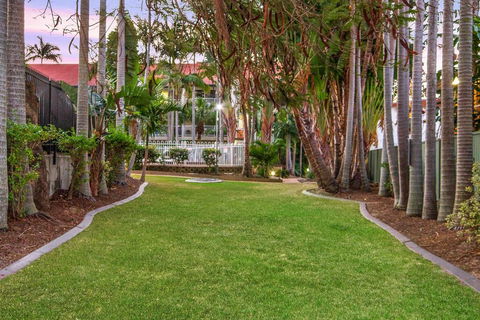 Anchordown Apartments - Tourism Gold Coast 1