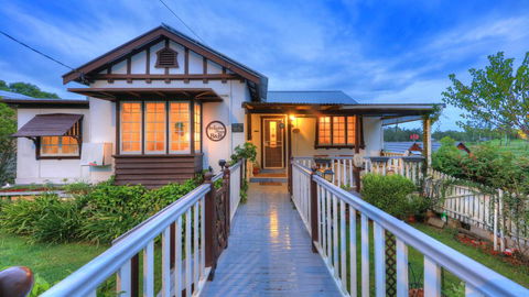 Andavine House - Bed & Breakfast - Tourism Gold Coast 1