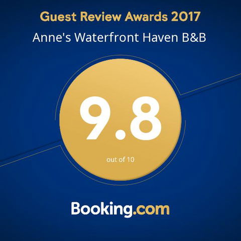 Anne's Waterfront Haven B&B - Tourism Gold Coast 3