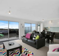 APOLLO 13 PENTHOUSE - free wifi  huge terrace - Tourism Gold Coast