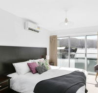 APOLLO 13 STUDIO - free wifi opposite beach - Tourism Gold Coast