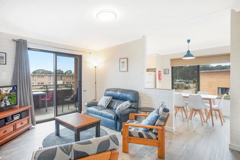 Apollo Unit 21 - Gold Coast 0