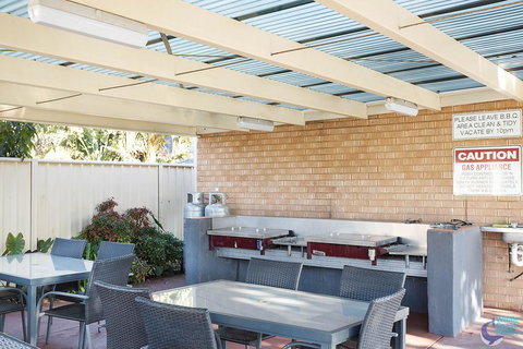 Apollo Unit 25 - Gold Coast 2