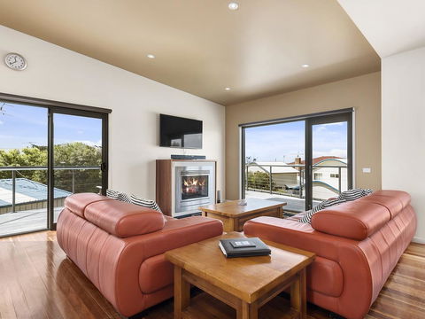 Apollo's - Tourism Gold Coast 0