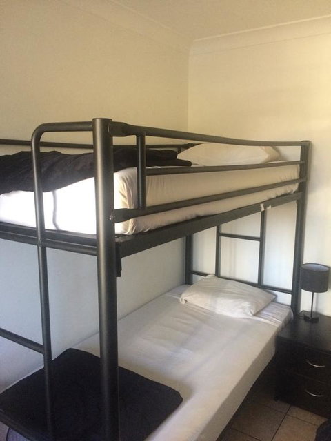 Arrival Lodge Bed & Breakfast - Tourism Gold Coast 1