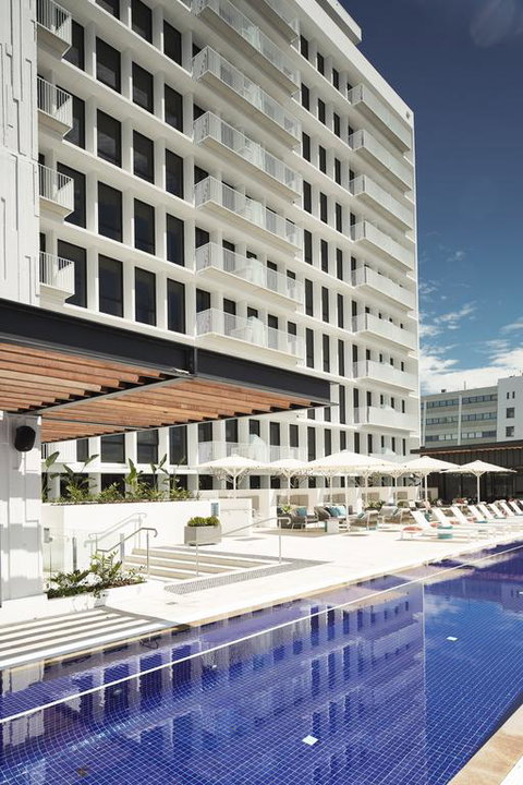 Art Series - The Johnson - Tourism Gold Coast 3