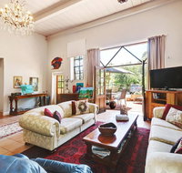 Arty Warehouse Apartment - stroll to South beach - Tourism Gold Coast