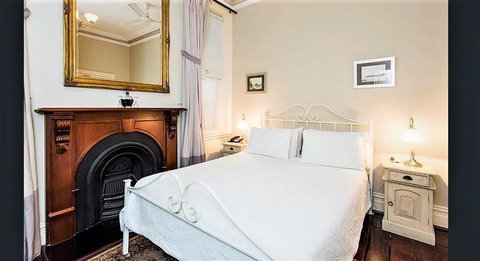 Arundels Boutique Accommodation - Tourism Gold Coast 2