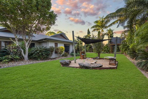 Luxury Style Living 20 Minutes From CBD - Gold Coast 1