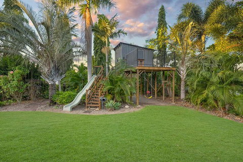 Luxury Style Living 20 Minutes From CBD - Gold Coast 2