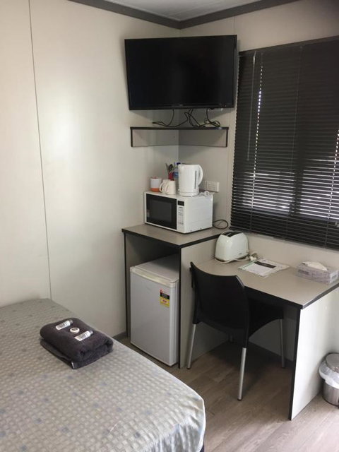 Manjimup Gateway Hotel - Gold Coast 2