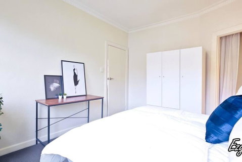MCG 1BR Apartment For Family - Tourism Gold Coast 1