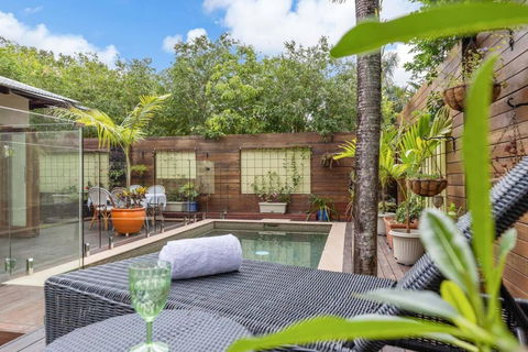 Melaleuca Villa With Private Pool - Tourism Gold Coast 2