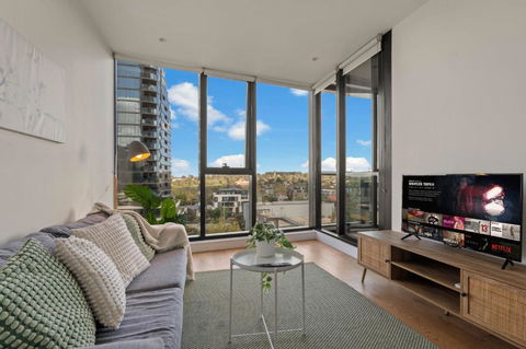 Metropolitan Oasis - Tourism Gold Coast 3