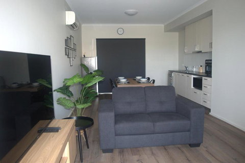 Modern Apartment In Roxby Downs - Tourism Gold Coast 1