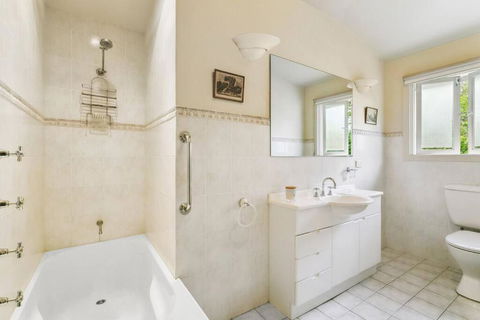 MUS14 - 2 Bedroom Apartment - Muston Street, Mosman - Tourism Gold Coast 1