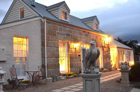 Mulberry Cottage Unique B&B Accommodation - Gold Coast 0