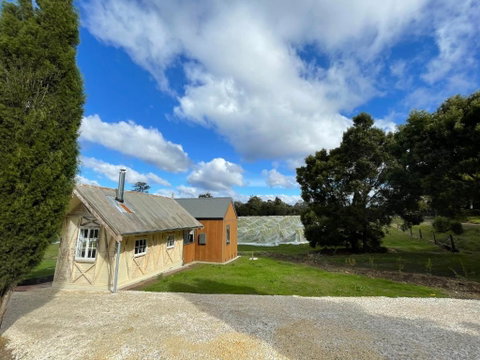 NEST- Luxury Vineyard Accommodation - Tourism Gold Coast 3