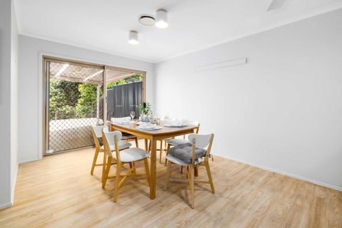 NEW 3BR Serene Creekside Retreat In Helensvale - Tourism Gold Coast 3