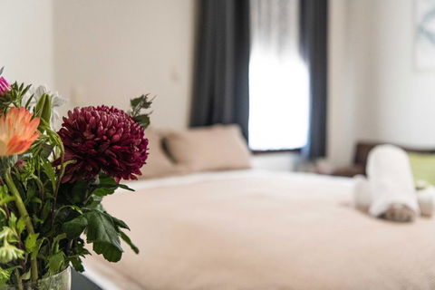 New Crown Hotel Motel - Tourism Gold Coast 0