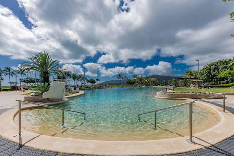 NEW! Gorgeous 2BR Apartment With Stunning Ocean Views! - Tourism Gold Coast 3