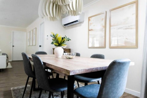 Newly Renovated Home Near Shops, M1, National Forest & Koalas! - Tourism Gold Coast 1