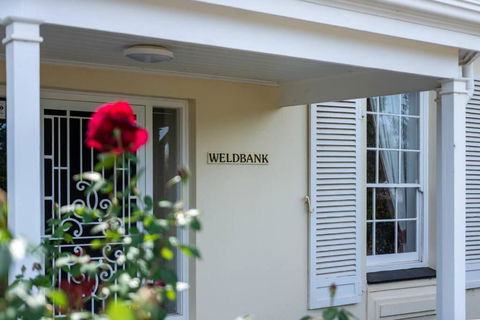 Normanville, Large Historic Three Bedroom Home - Gold Coast 1