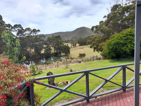 Old School Rocky Cape Guesthouse - Tourism Gold Coast 0