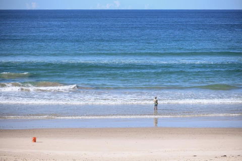 Pacific Dawn On The Beach One - Tourism Gold Coast 2