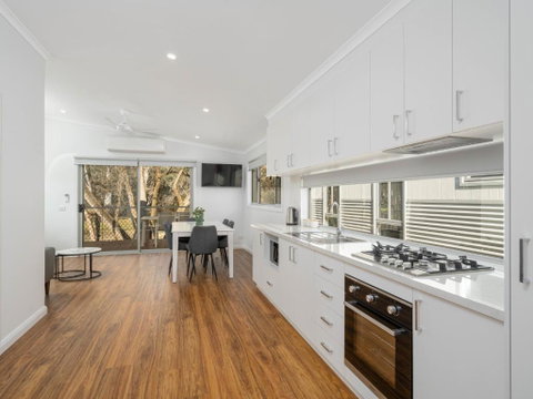Painters Island Holiday Park - Tourism Gold Coast 2