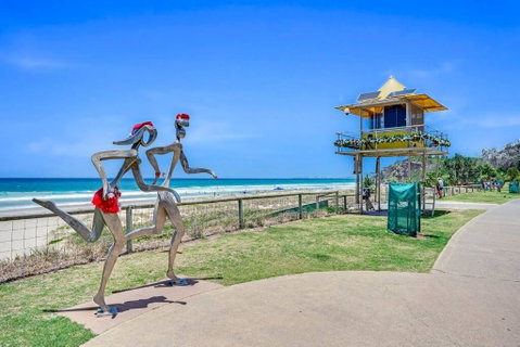 PALMA - Couples Beach Shack! - Tourism Gold Coast 3