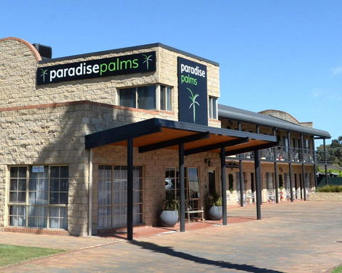 Paradise Palms - Tourism Gold Coast 0