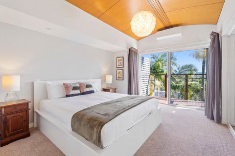 Paradise Palms - Resort Retreat With Panoramic Views - Tourism Gold Coast 1