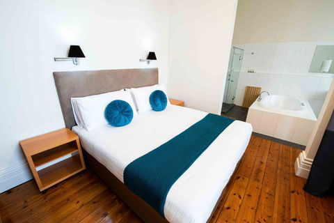 Park Hotel - Tourism Gold Coast 2