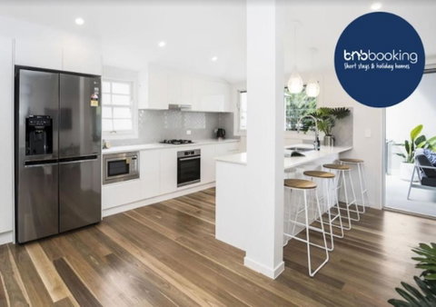 Park Avenue Terrace House Sleeps 9 - Tourism Gold Coast 0