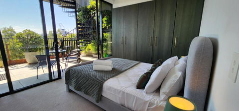 Penthouse Perfection With Private Rooftop Pool - Tourism Gold Coast 3