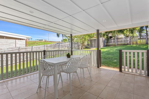 Perfect Cooee Bay Beach Getaway! - Tourism Gold Coast 2
