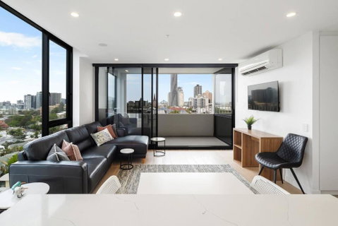 Perfect Haven In Spring Hill 2B1B And Parking - Tourism Gold Coast 0