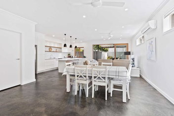 Perfect Palm Beach Townhouse - Hosted By Burleigh Letting with Tourism Gold Coast