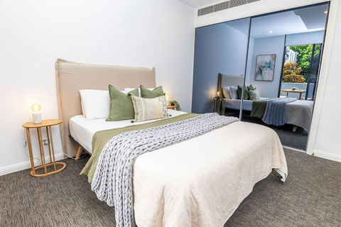 Perfect Stay Rosebery I Zetland WI-Fi Netflix Gym Pool - Tourism Gold Coast 2