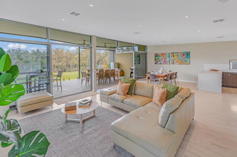 Perricoota Waters - Echuca Holiday Homes - Tourism Gold Coast 3