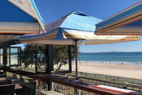 PET FRIENDLY & Super Central Retro Beach Pad! - Tourism Gold Coast 2