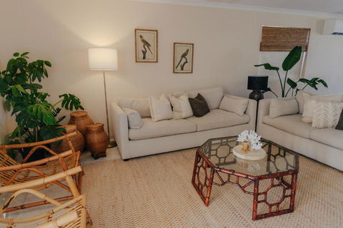 Pet Friendly Townhouse - Tourism Gold Coast 1