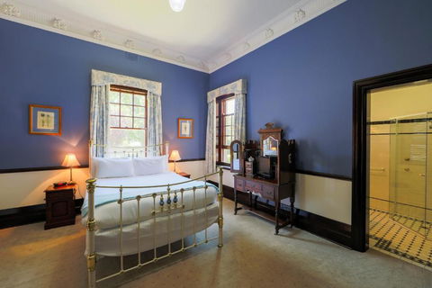 Petersons Armidale Winery And Guesthouse - Tourism Gold Coast 2