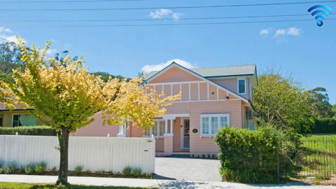 Plum Tree Cottage - Tourism Gold Coast 0