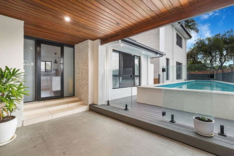 Pool House Hideaway - Tourism Gold Coast 0